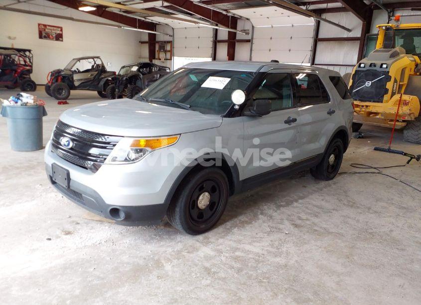 Photo 2 of 2015 Ford Police INTERCEPTOR (VIN 1FM5K8AR3FGC41106)