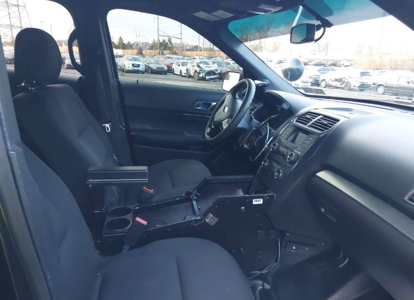 Photo 5 of 2016 Ford Explorer POLICE INTERCEPTOR (VIN 1FM5K8AR3GGA28660)
