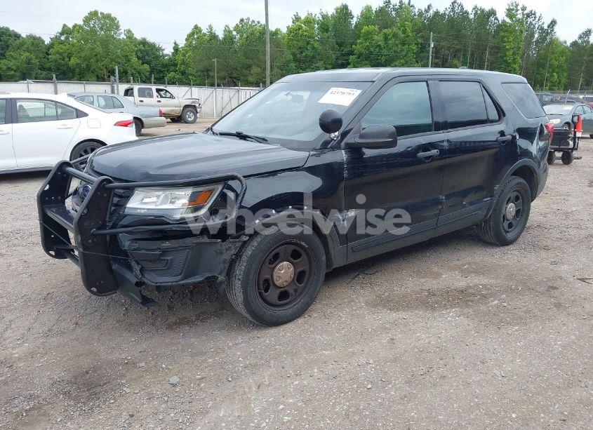 Photo 2 of 2016 Ford Police INTERCEPTOR (VIN 1FM5K8AR3GGD05467)