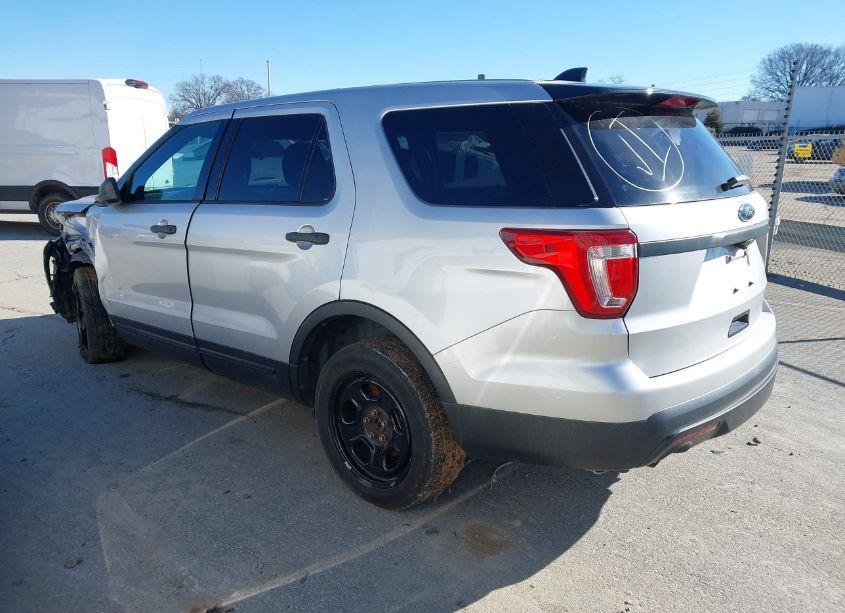 Photo 3 of 2017 Ford Utility POLICE INTERCEPTOR (VIN 1FM5K8AR3HGC56563)