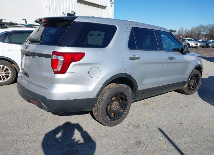 Photo 4 of 2017 Ford Utility POLICE INTERCEPTOR (VIN 1FM5K8AR3HGC56563)