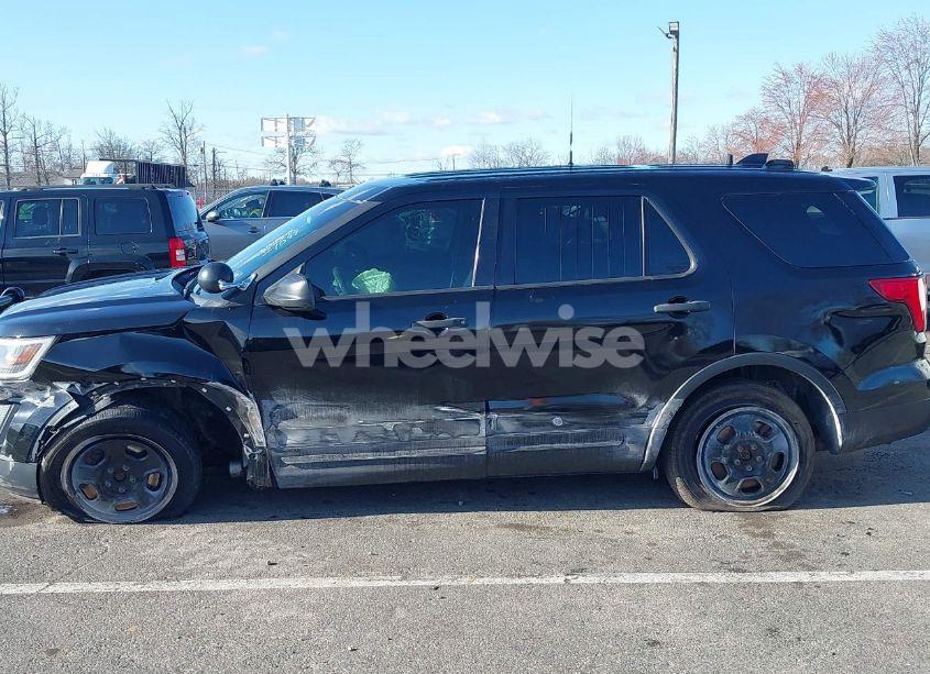 Photo 14 of 2017 Ford Police INTERCEPTOR (VIN 1FM5K8AR3HGE01097)