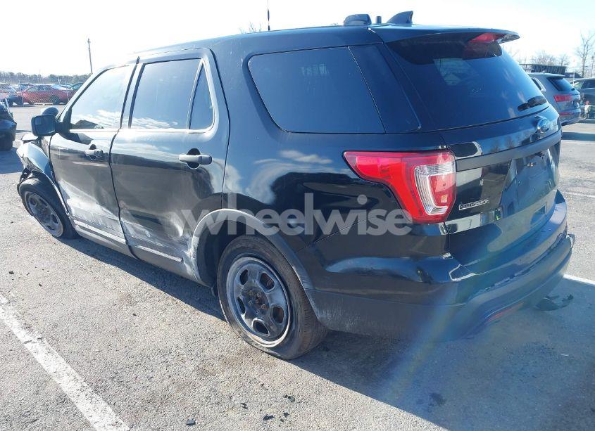 Photo 3 of 2017 Ford Police INTERCEPTOR (VIN 1FM5K8AR3HGE01097)