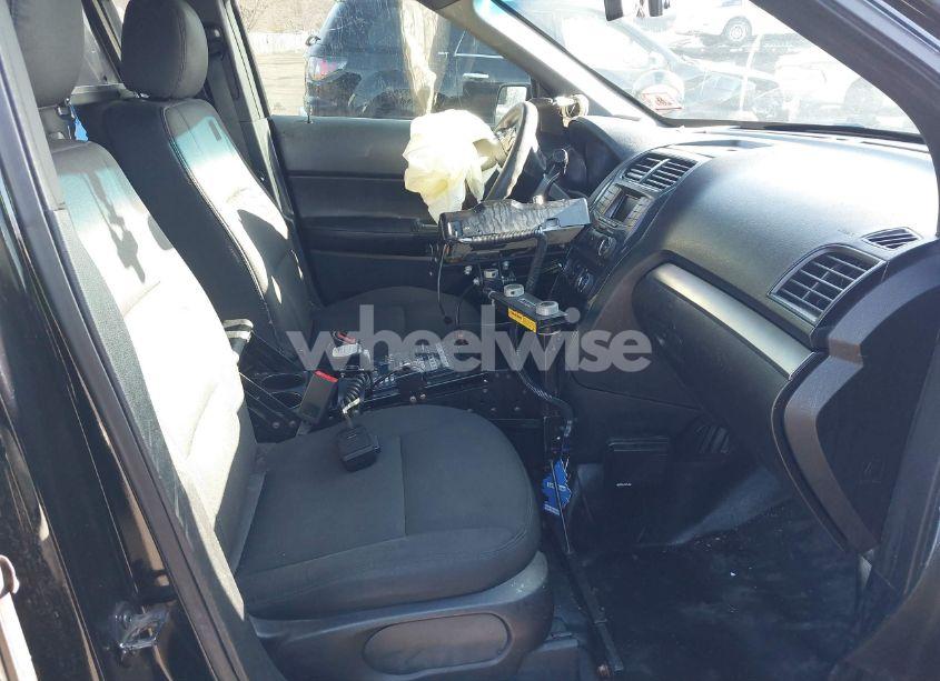 Photo 5 of 2017 Ford Police INTERCEPTOR (VIN 1FM5K8AR3HGE01097)