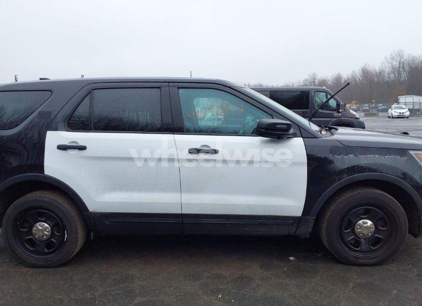 Photo 13 of 2017 Ford Police INTERCEPTOR (VIN 1FM5K8AR3HGE01634)