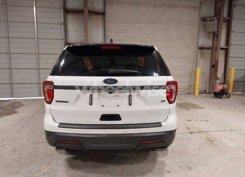 Photo 16 of 2018 Ford Police INTERCEPTOR (VIN 1FM5K8AR3JGA27015)