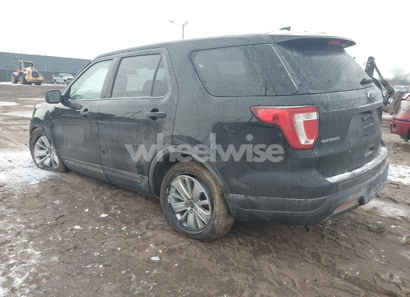 Photo 3 of 2018 Ford Police INTERCEPTOR (VIN 1FM5K8AR3JGA73119)