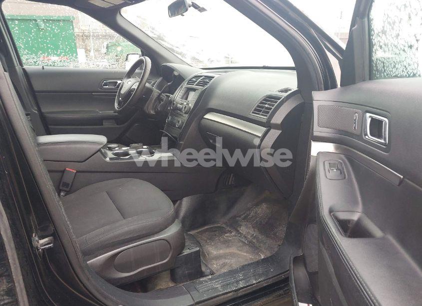 Photo 5 of 2018 Ford Police INTERCEPTOR (VIN 1FM5K8AR3JGA73119)