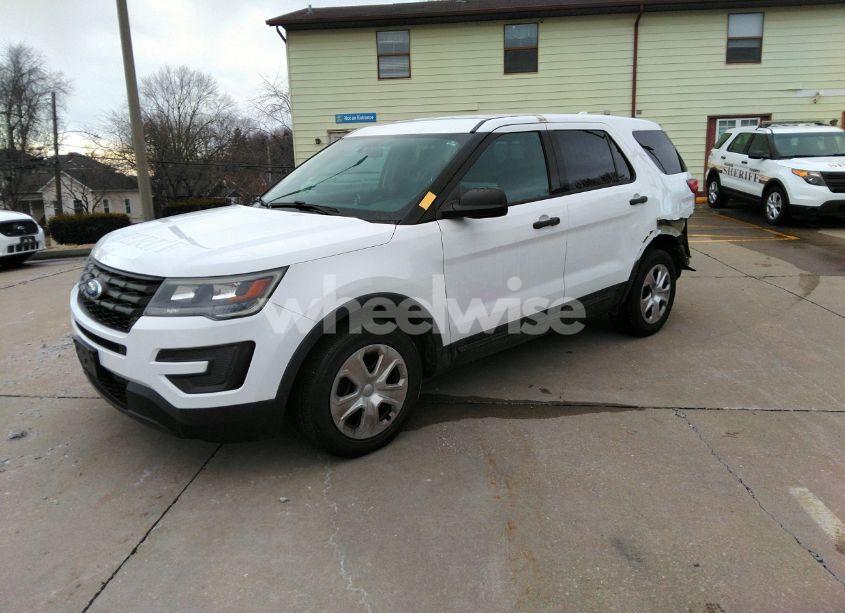 Photo 2 of 2017 Ford Explorer POLICE INTERCEPTOR (VIN 1FM5K8AR4HGD25759)