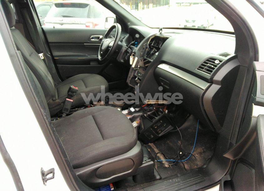 Photo 5 of 2017 Ford Explorer POLICE INTERCEPTOR (VIN 1FM5K8AR4HGD25759)