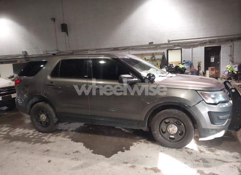 Photo 13 of 2017 Ford Police INTERCEPTOR (VIN 1FM5K8AR4HGE14327)