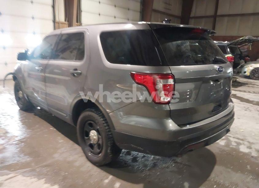 Photo 3 of 2017 Ford Police INTERCEPTOR (VIN 1FM5K8AR4HGE14327)