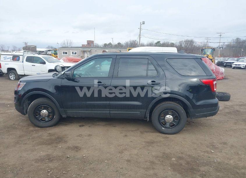 Photo 15 of 2018 Ford Police INTERCEPTOR UTILITY (VIN 1FM5K8AR4JGB58406)