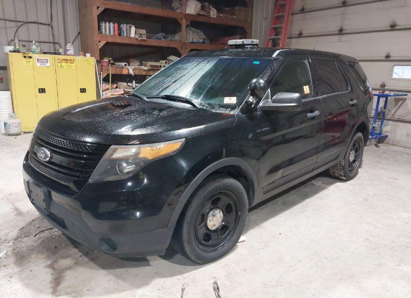 Photo 2 of 2015 Ford Utility POLICE INTERCEPTOR (VIN 1FM5K8AR5FGA28500)