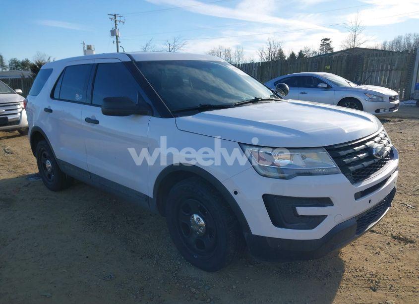 2016 Ford Police INTERCEPTOR (VIN 1FM5K8AR5GGB96901) main photo