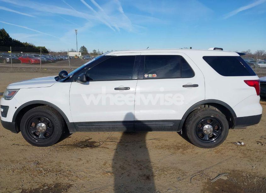 Photo 14 of 2016 Ford Police INTERCEPTOR (VIN 1FM5K8AR5GGB96901)