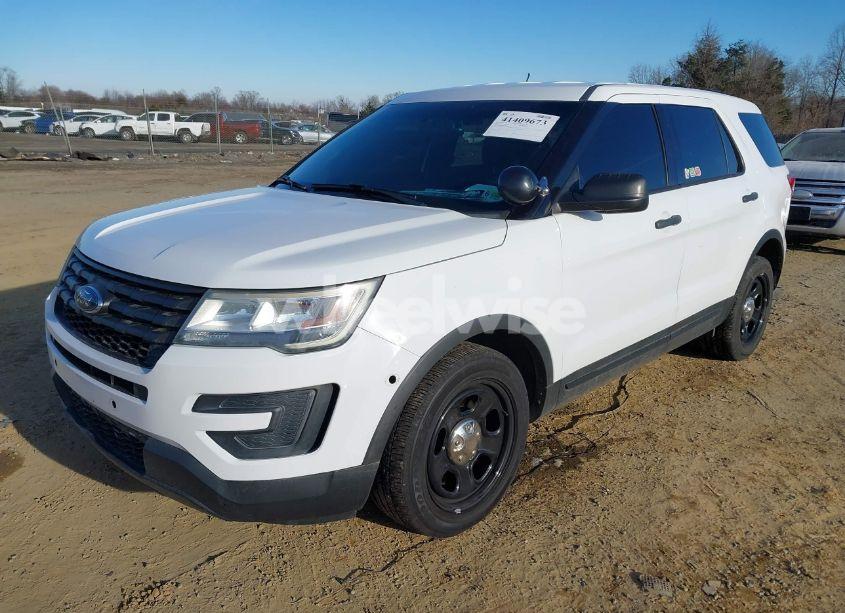 Photo 2 of 2016 Ford Police INTERCEPTOR (VIN 1FM5K8AR5GGB96901)