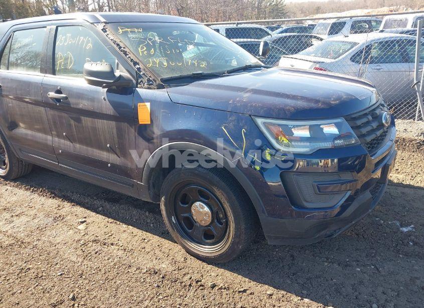 2016 Ford Police INTERCEPTOR (VIN 1FM5K8AR5GGC26723) main photo