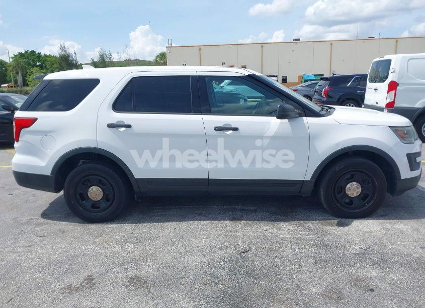 Photo 13 of 2017 Ford Police INTERCEPTOR (VIN 1FM5K8AR5HGA35899)