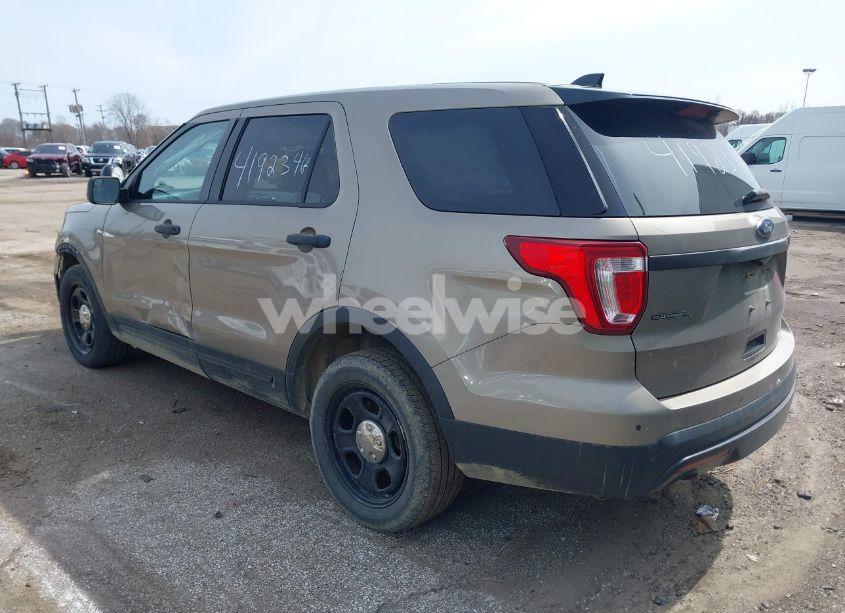 Photo 3 of 2017 Ford Police INTERCEPTOR (VIN 1FM5K8AR5HGA44070)