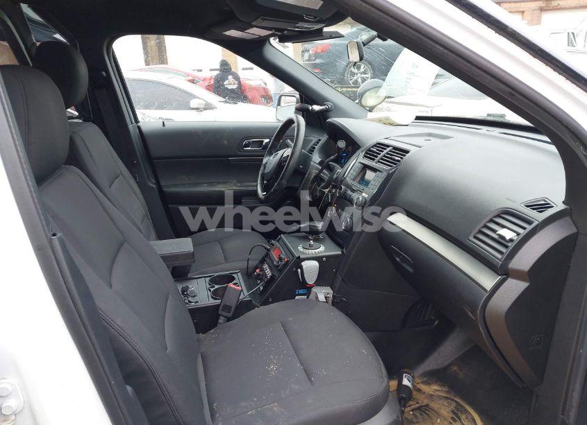 Photo 5 of 2019 Ford Police INTERCEPTOR (VIN 1FM5K8AR5KGB22385)