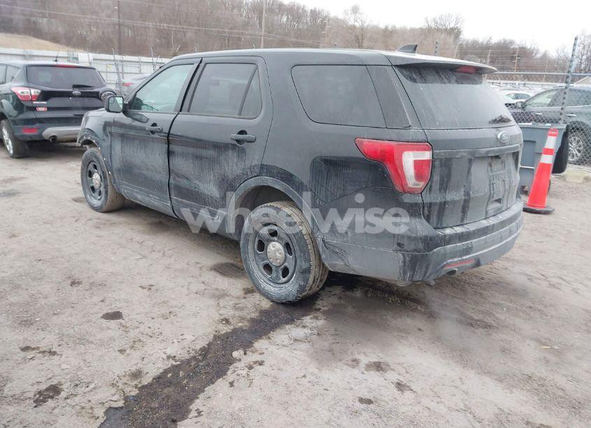 Photo 3 of 2016 Ford Police INTERCEPTOR (VIN 1FM5K8AR6GGA62950)
