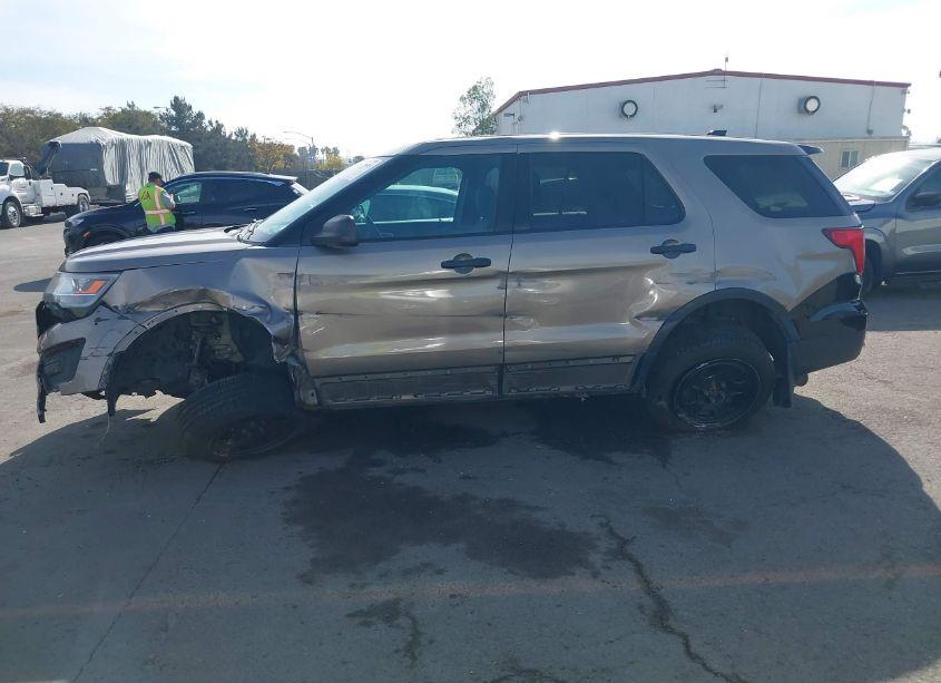 Photo 6 of 2017 Ford Police INTERCEPTOR (VIN 1FM5K8AR6HGA44269)