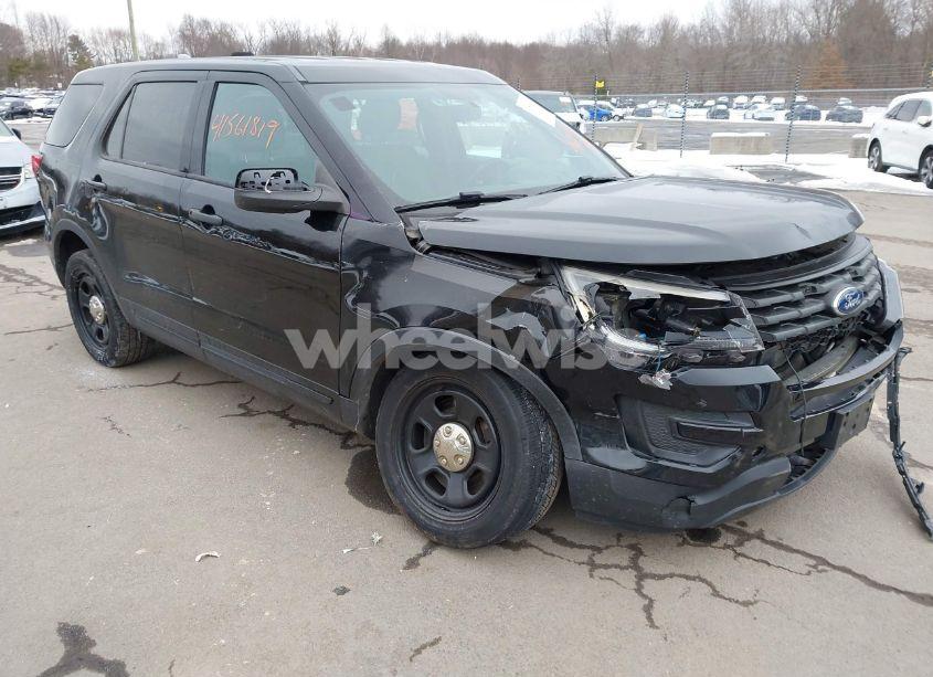 2017 Ford Police INTERCEPTOR (VIN 1FM5K8AR6HGE15768) main photo
