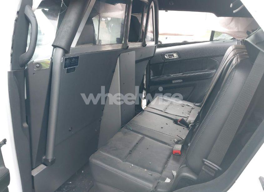 Photo 8 of 2018 Ford Police INTERCEPTOR (VIN 1FM5K8AR6JGC76392)