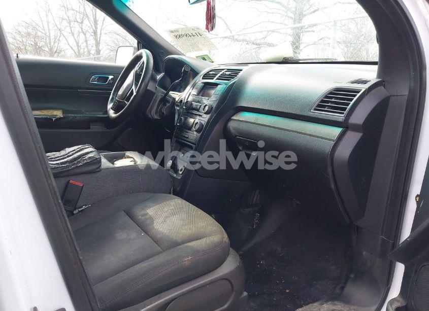 Photo 5 of 2016 Ford Police INTERCEPTOR (VIN 1FM5K8AR7GGC73462)