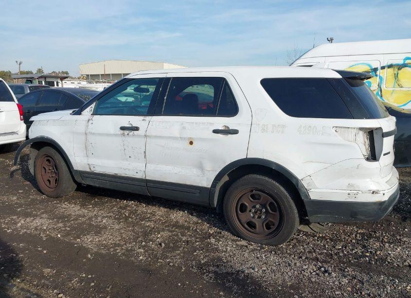 Photo 3 of 2017 Ford Utility POLICE INTERCEPTOR (VIN 1FM5K8AR7HGD92601)