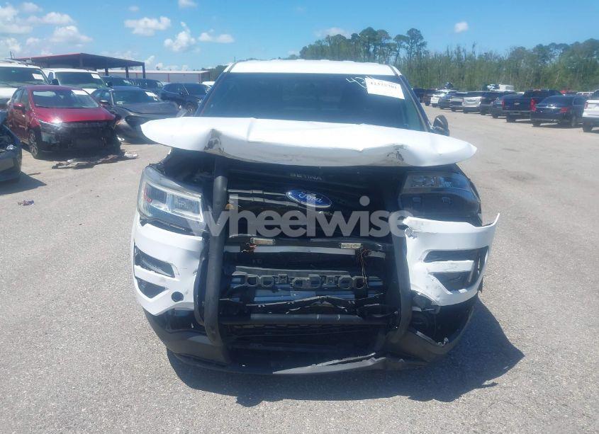Photo 6 of 2018 Ford Police INTERCEPTOR (VIN 1FM5K8AR7JGB46279)