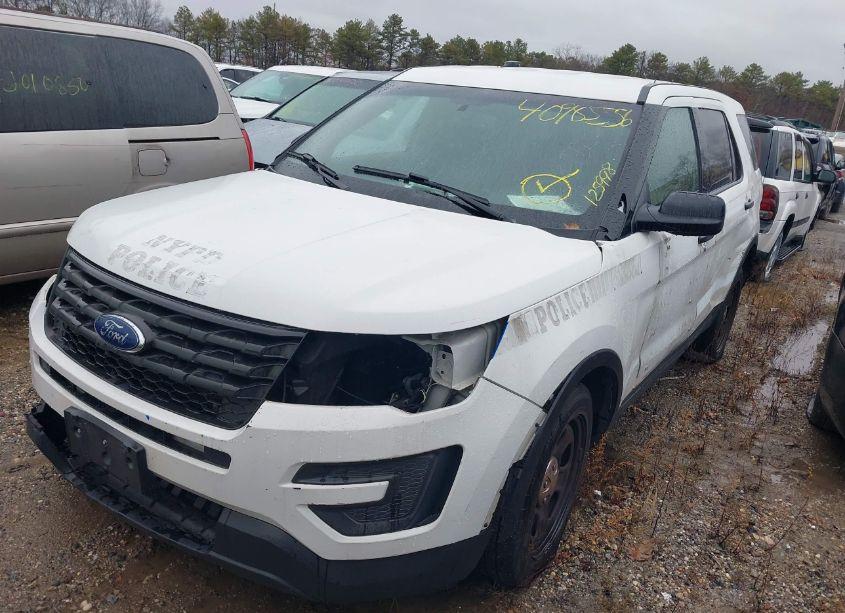 Photo 2 of 2018 Ford Police INTERCEPTOR UTILITY (VIN 1FM5K8AR7JGC74876)