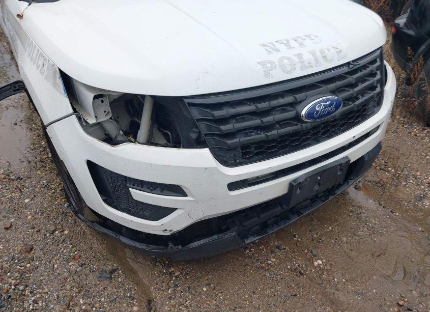 Photo 6 of 2018 Ford Police INTERCEPTOR UTILITY (VIN 1FM5K8AR7JGC74876)