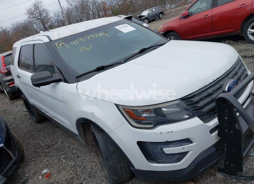 2016 Ford Police INTERCEPTOR (VIN 1FM5K8AR8GGB43660) main photo