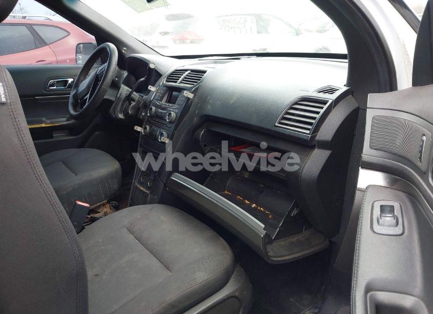 Photo 5 of 2016 Ford Police INTERCEPTOR (VIN 1FM5K8AR8GGB43660)