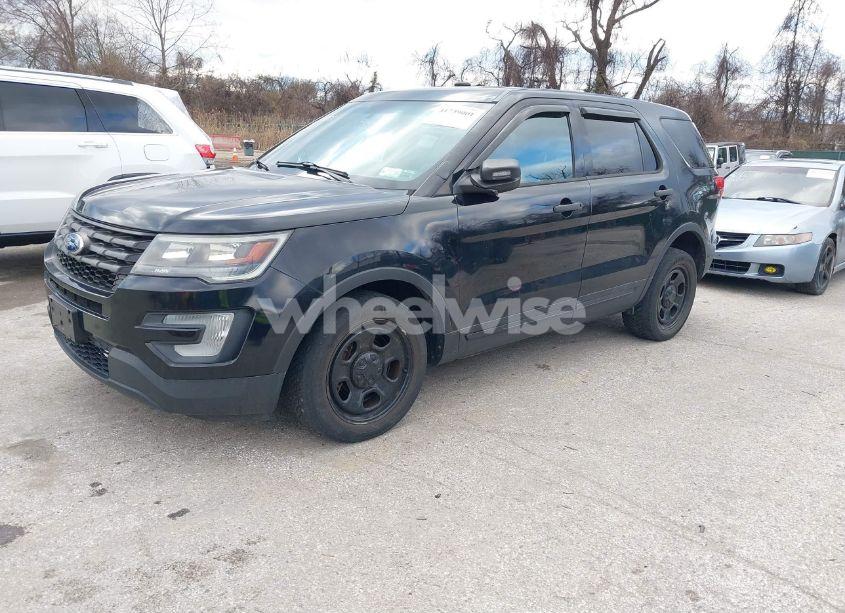 Photo 2 of 2016 Ford Police INTERCEPTOR (VIN 1FM5K8AR8GGD32194)