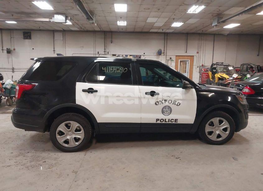 Photo 13 of 2018 Ford Police INTERCEPTOR (VIN 1FM5K8AR8JGC43930)