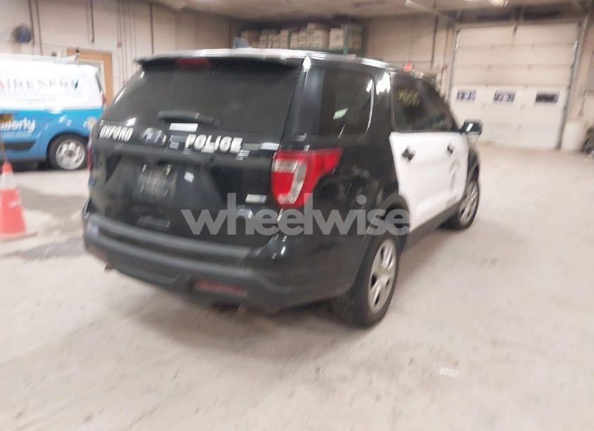 Photo 4 of 2018 Ford Police INTERCEPTOR (VIN 1FM5K8AR8JGC43930)