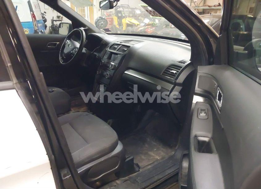 Photo 5 of 2018 Ford Police INTERCEPTOR (VIN 1FM5K8AR8JGC43930)