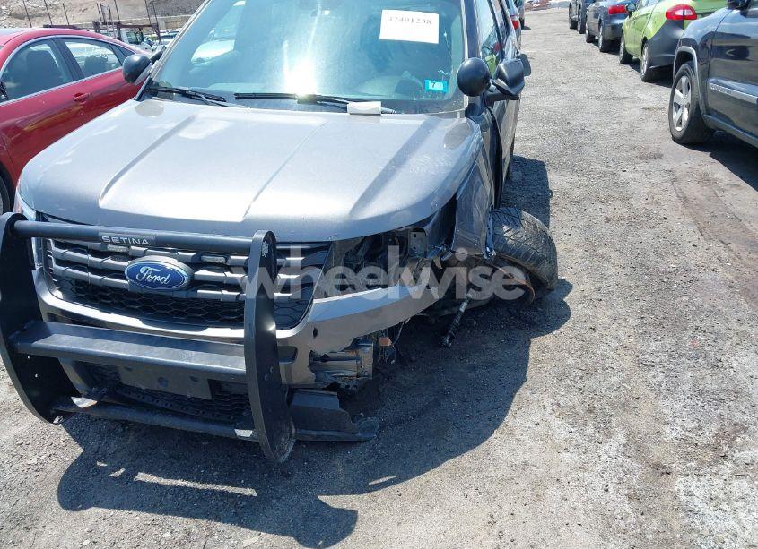 Photo 19 of 2019 Ford Police INTERCEPTOR (VIN 1FM5K8AR8KGB50147)