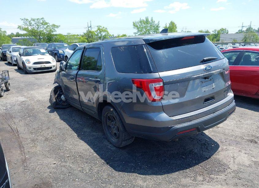 Photo 3 of 2019 Ford Police INTERCEPTOR (VIN 1FM5K8AR8KGB50147)