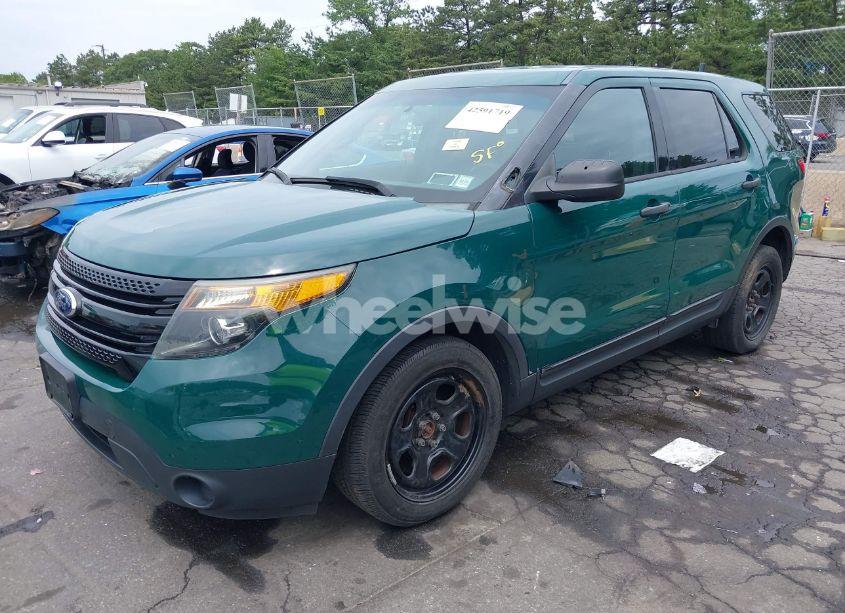 Photo 2 of 2015 Ford Police INTERCEPTOR (VIN 1FM5K8AR9FGB26798)