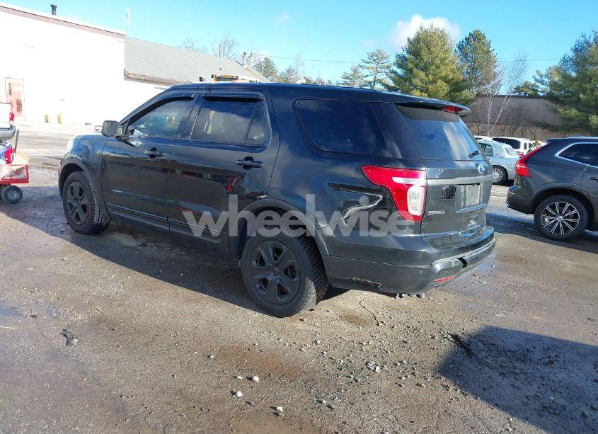 Photo 3 of 2015 Ford Utility POLICE INTERCEPTOR (VIN 1FM5K8AR9FGB92042)