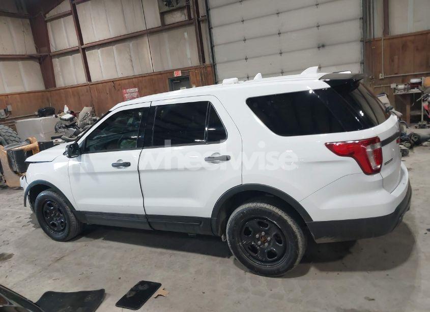 Photo 14 of 2017 Ford Police INTERCEPTOR (VIN 1FM5K8AR9HGB00902)