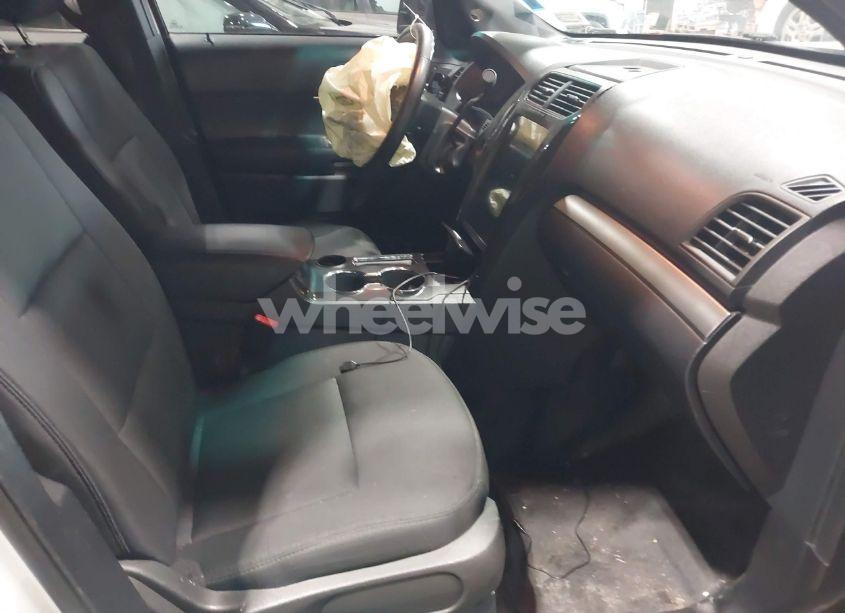 Photo 5 of 2017 Ford Police INTERCEPTOR (VIN 1FM5K8AR9HGB00902)