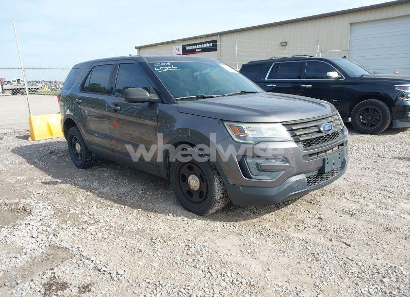 2017 Ford Utility POLICE INTERCEPTOR (VIN 1FM5K8AR9HGB15707) main photo