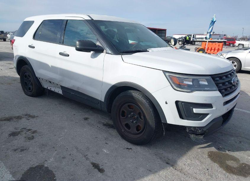 2017 Ford Police INTERCEPTOR (VIN 1FM5K8AR9HGC57104) main photo