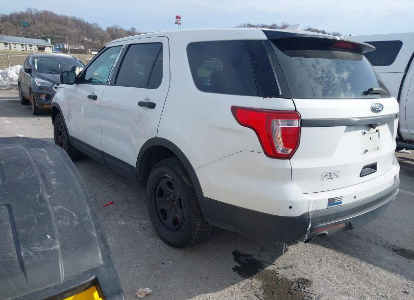 Photo 3 of 2017 Ford Police INTERCEPTOR (VIN 1FM5K8AR9HGC57104)