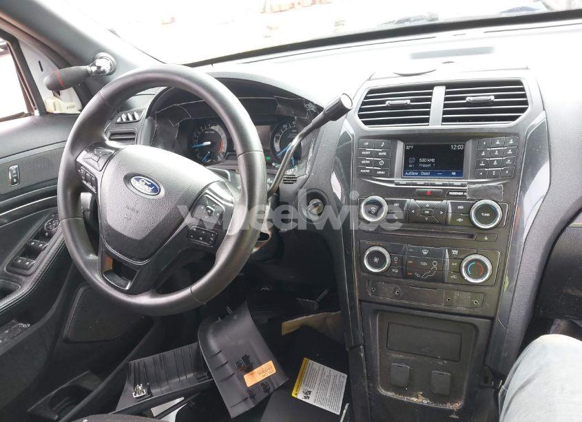 Photo 18 of 2017 Ford Police INTERCEPTOR (VIN 1FM5K8AR9HGD93331)